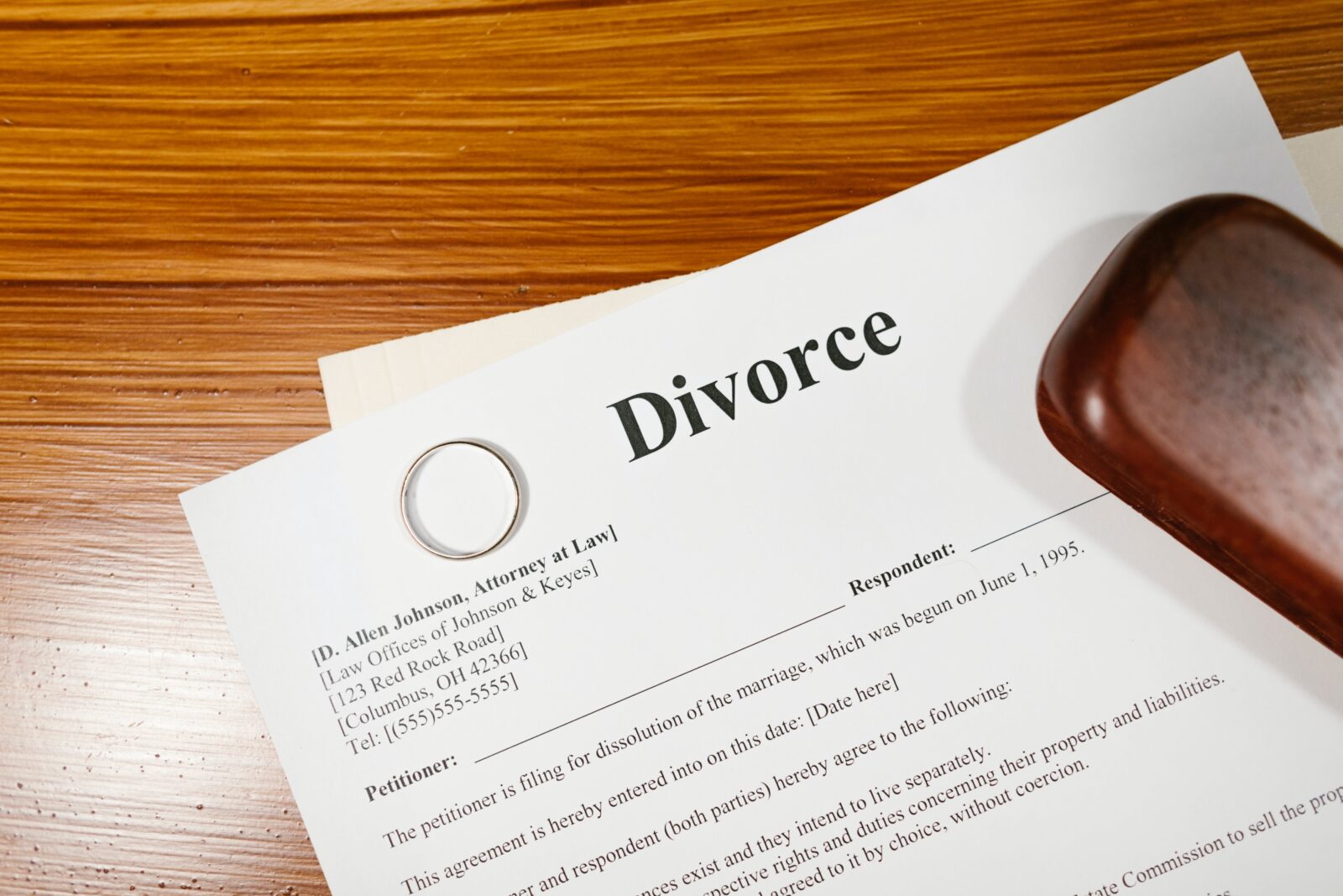 how to pick a divorce lawyer
